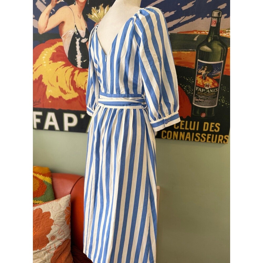 Moon River | Striped Midi Dress - Picture 7 of 11